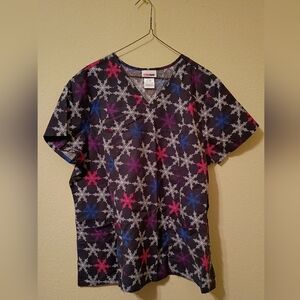Women's ScrubStar Colorful Snowflake Patterned Scrub Top XL